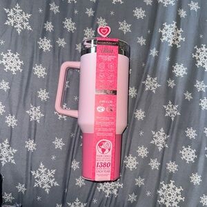 hydragear Valentine’s Day Tumblr with heart straw cap